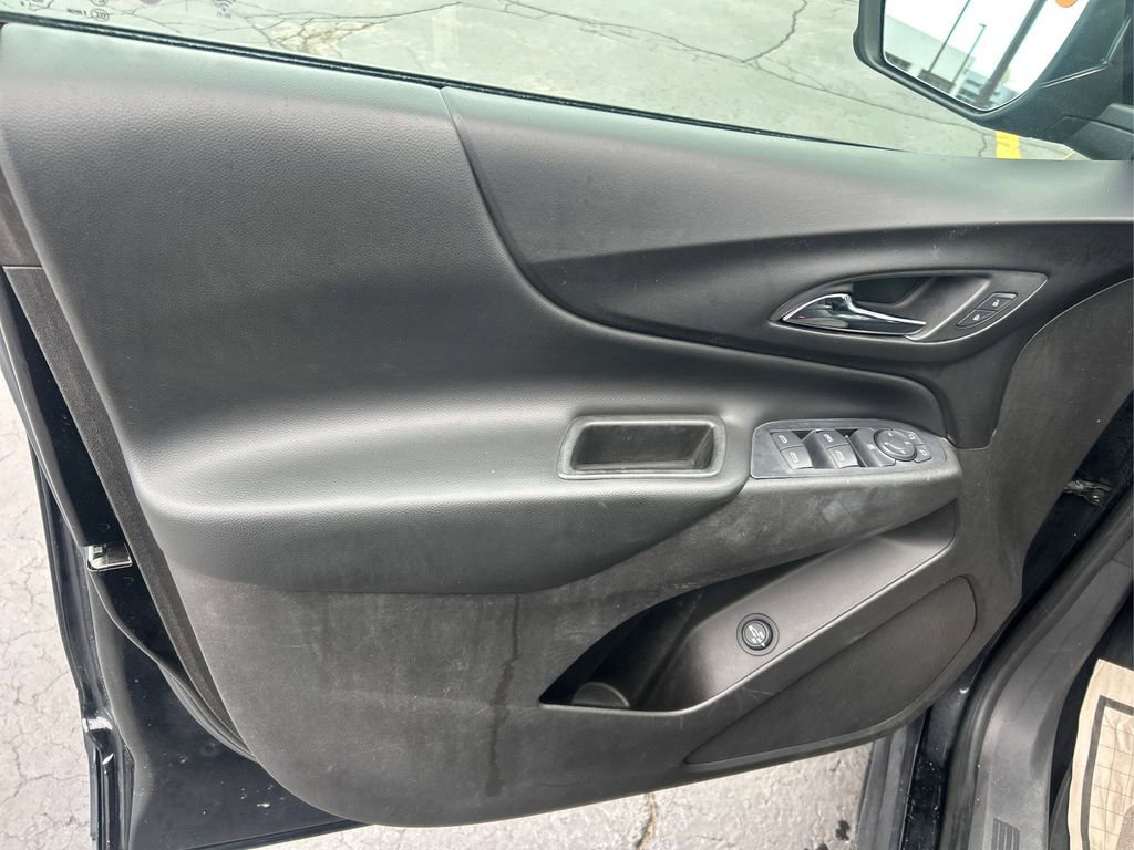 Used 2019 Chevrolet Equinox LT AWD/4WD image 17