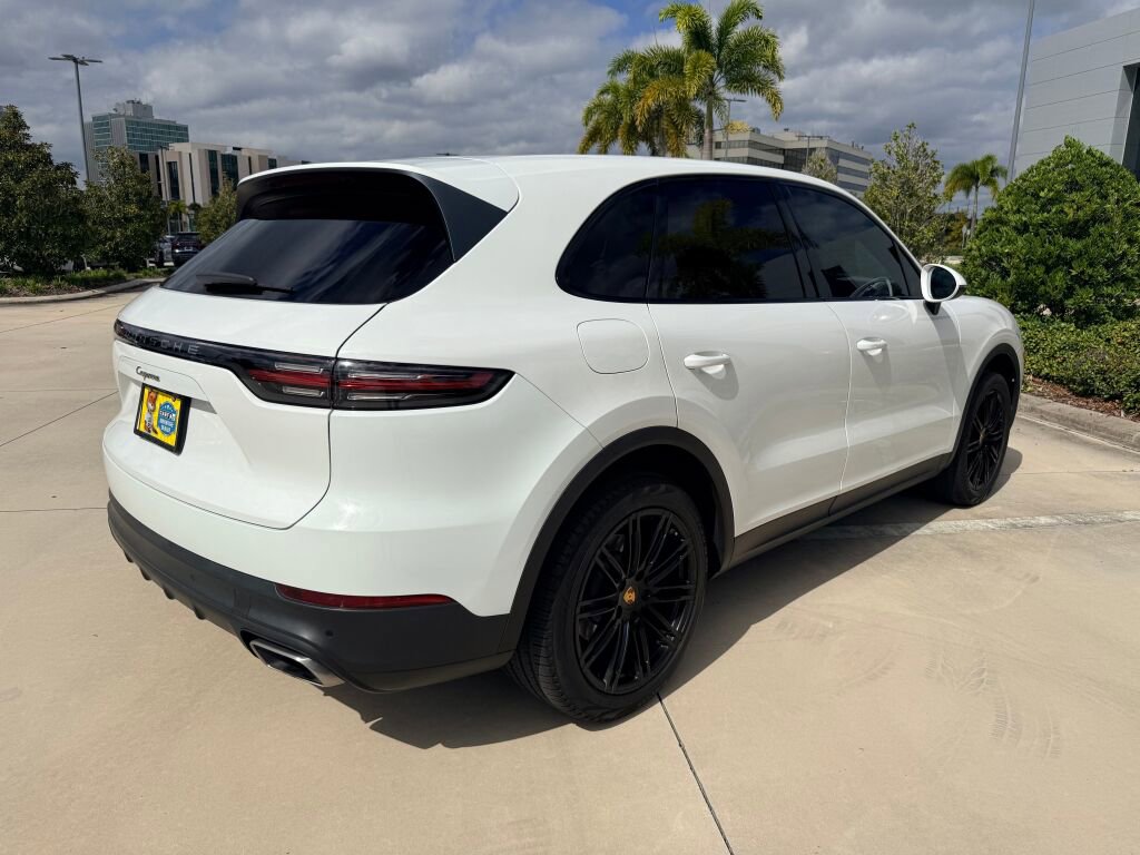 Used 2020 Porsche Cayenne image 3
