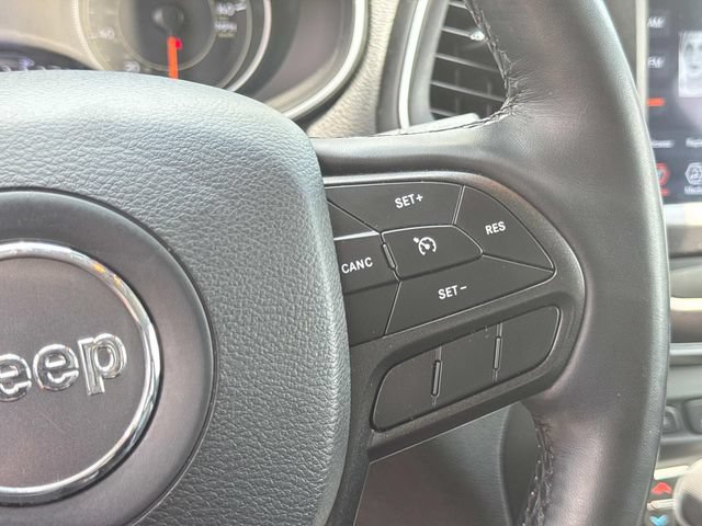 Used 2021 Jeep Cherokee Trailhawk AWD/4WD image 30