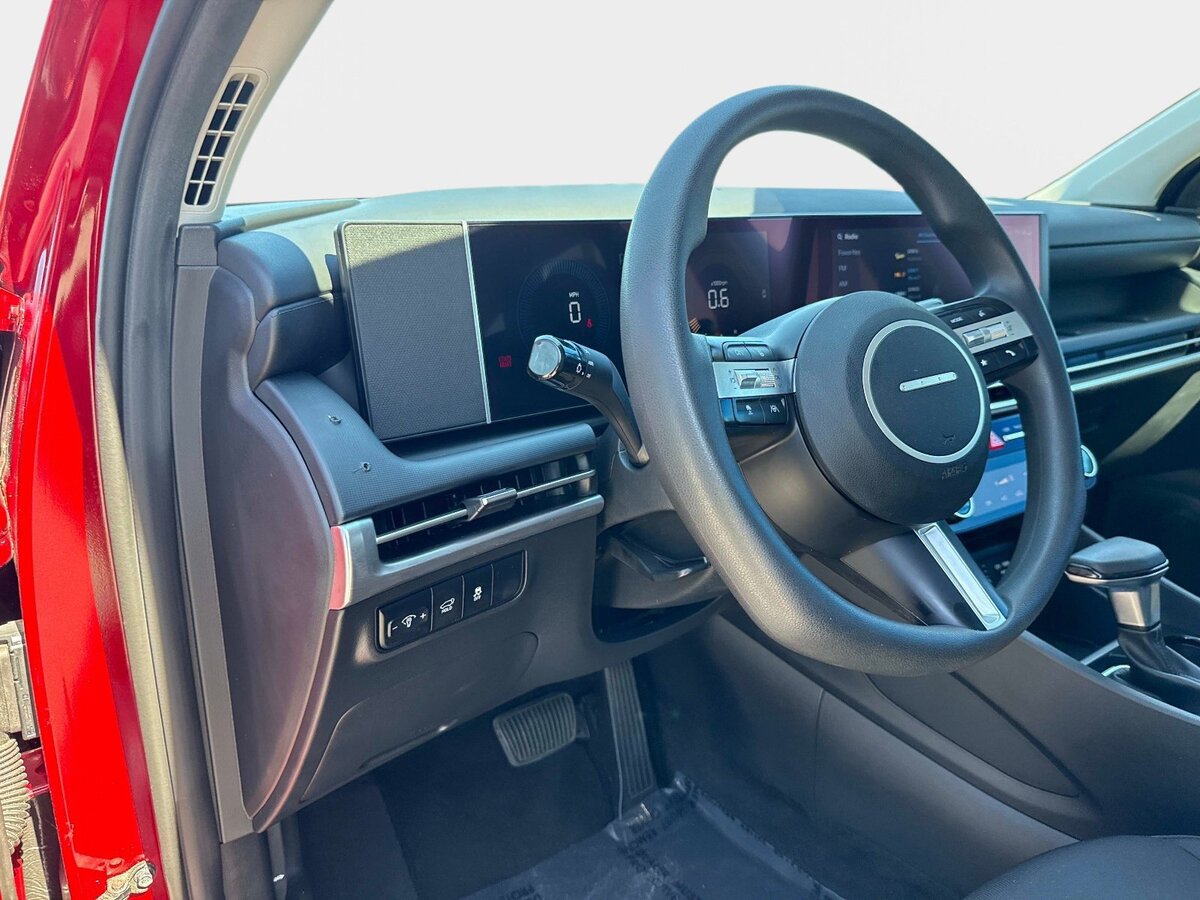 Used 2025 Hyundai Tucson SEL FWD image 16