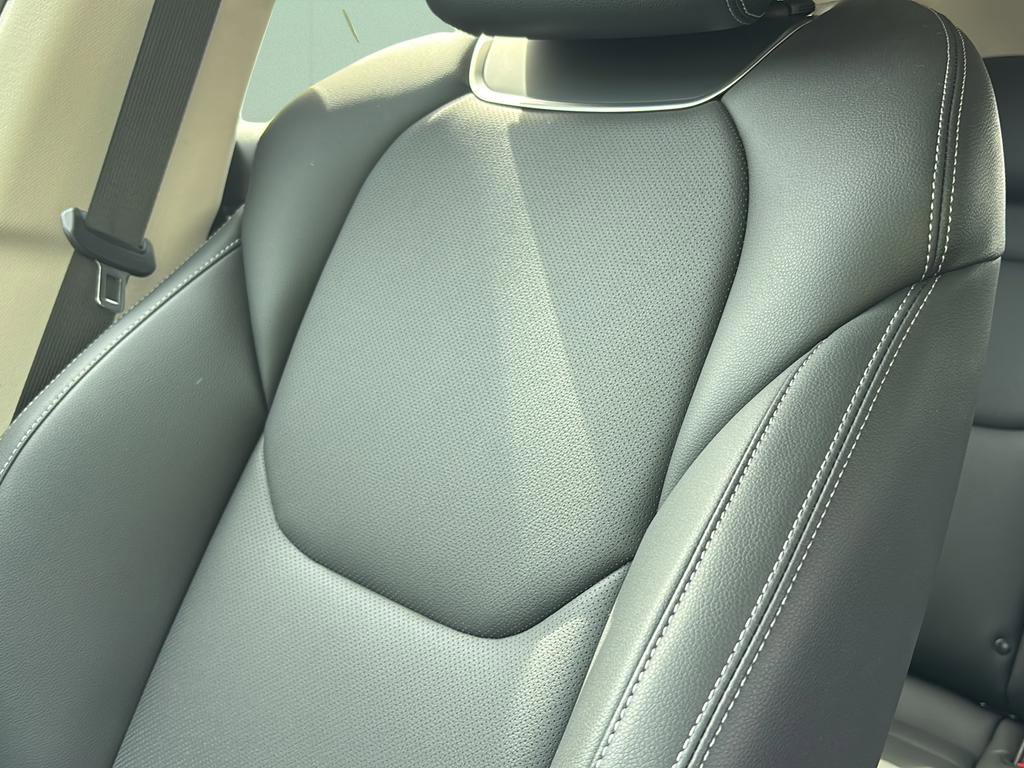 Certified 2026 Genesis GV70 2.5T image 41