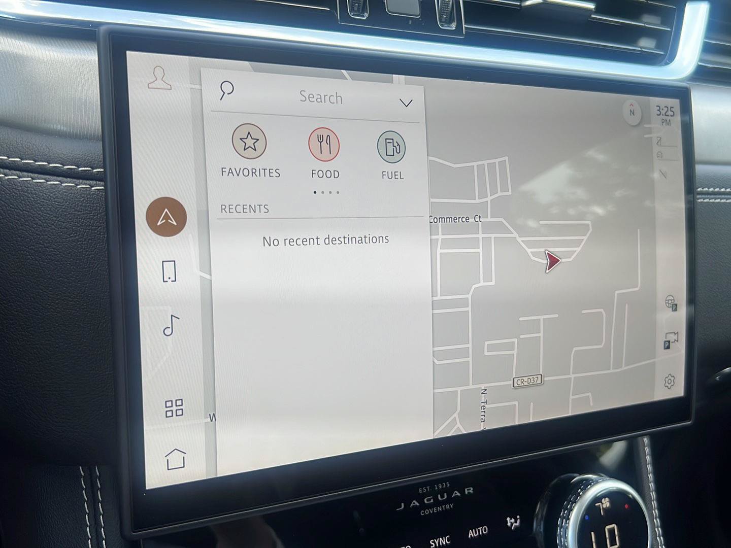 Certified 2026 Jaguar F-PACE R-Dynamic S AWD/4WD image 17