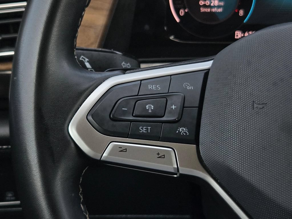 Used 2025 Volkswagen Atlas SE FWD image 24