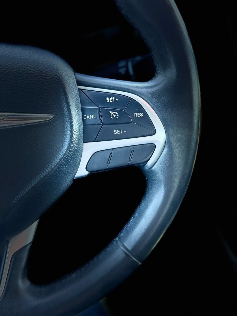 Used 2017 Chrysler 200 LX FWD image 33