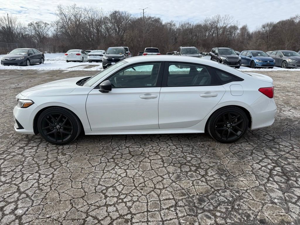 Used 2023 Honda Civic Sport image 6