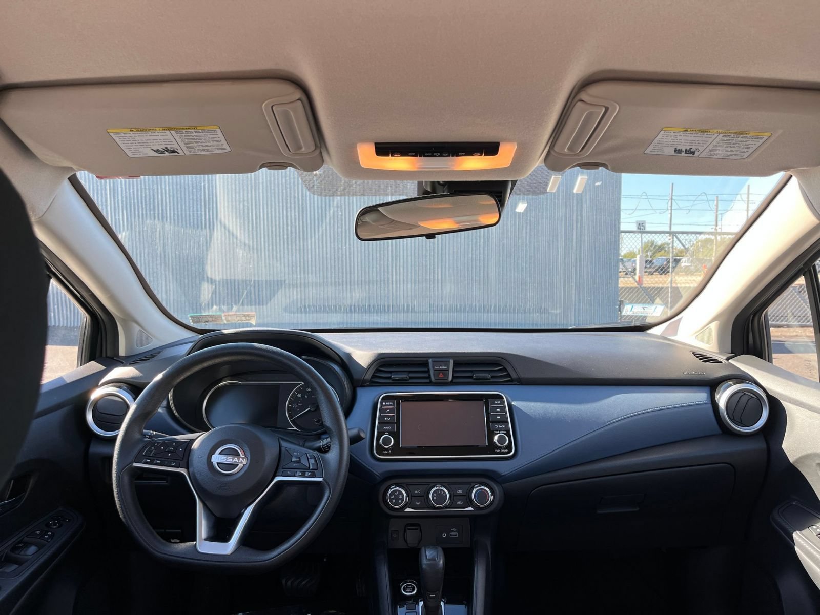 Used 2025 Nissan Versa SV FWD image 31