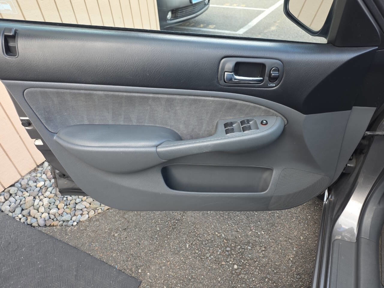 Used 2004 Honda Civic LX image 12