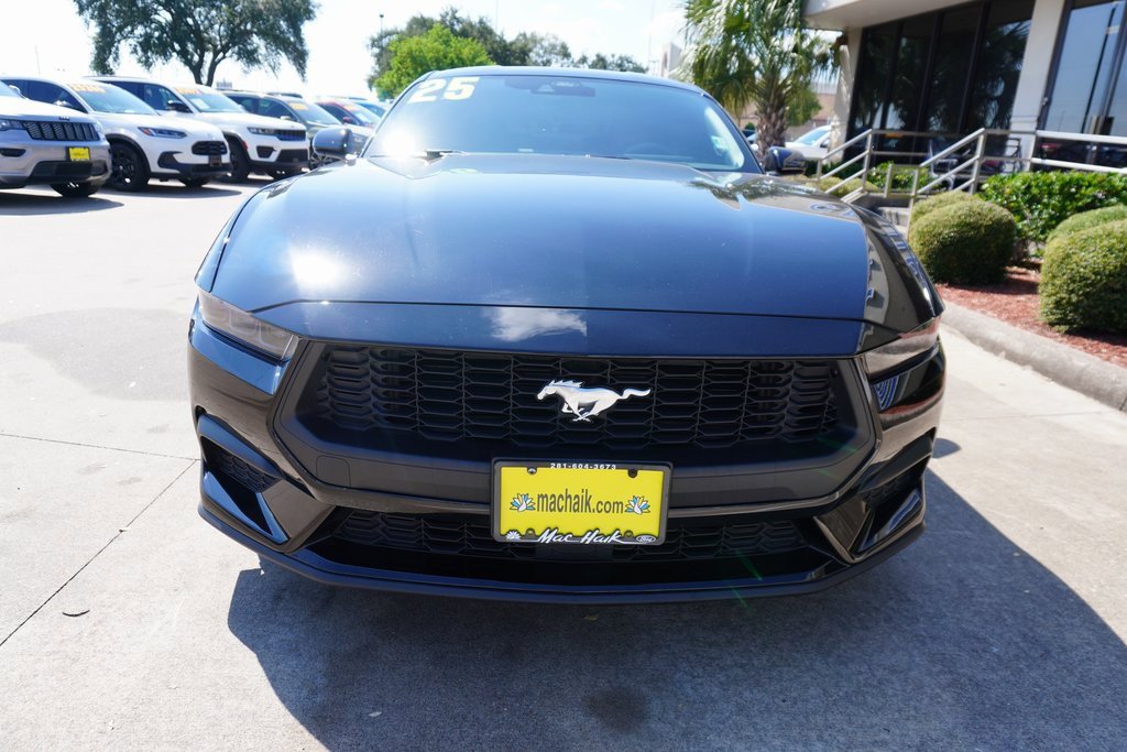 Certified 2025 Ford Mustang Coupe image 2