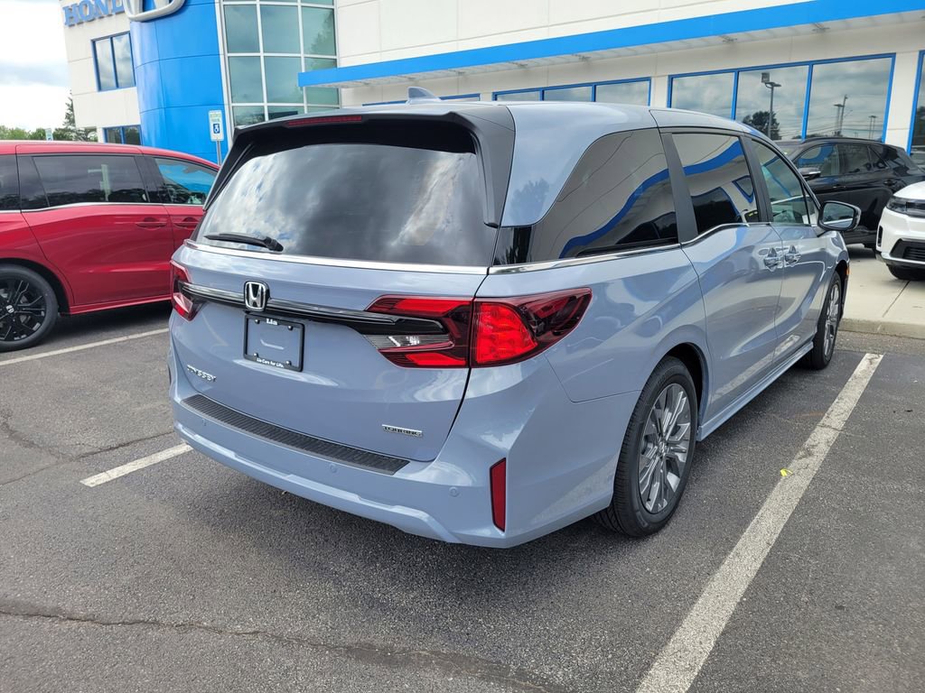 New 2026 Honda Odyssey Touring image 3