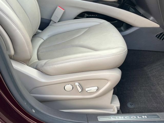 Used 2022 Lincoln Nautilus Reserve image 26