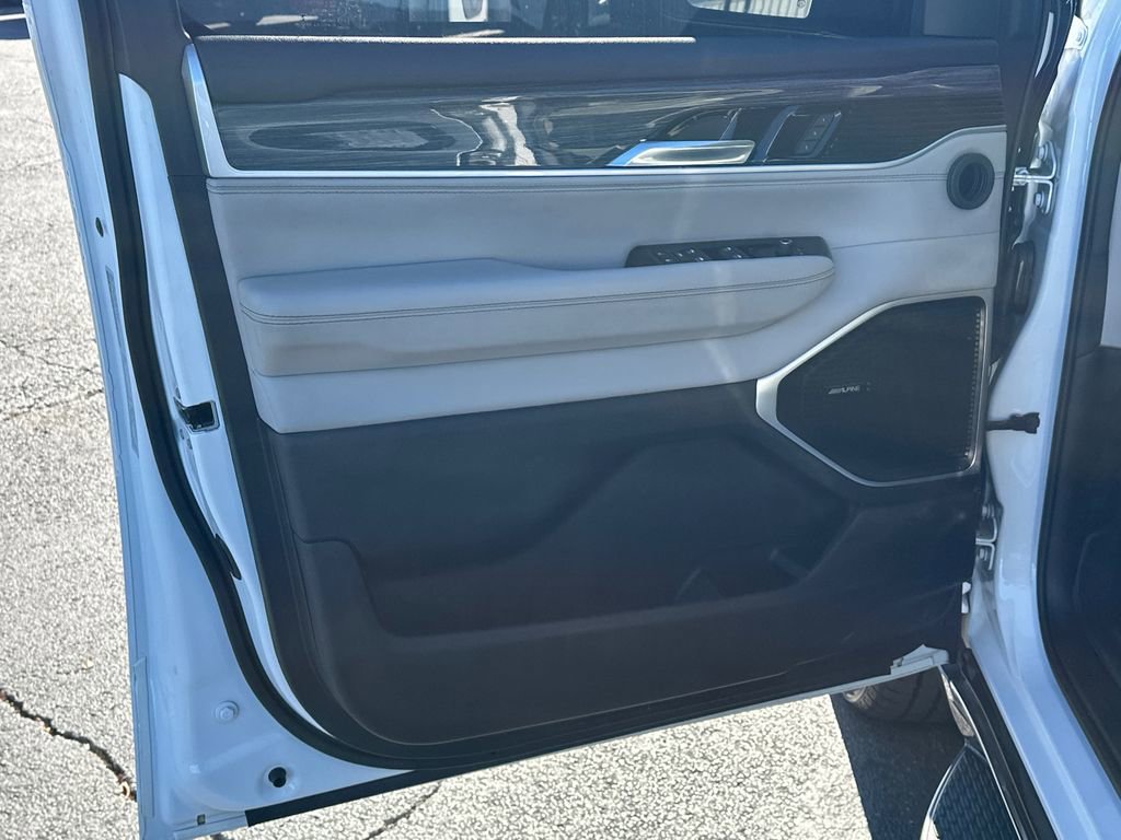 Used 2022 Jeep Wagoneer Series II image 10