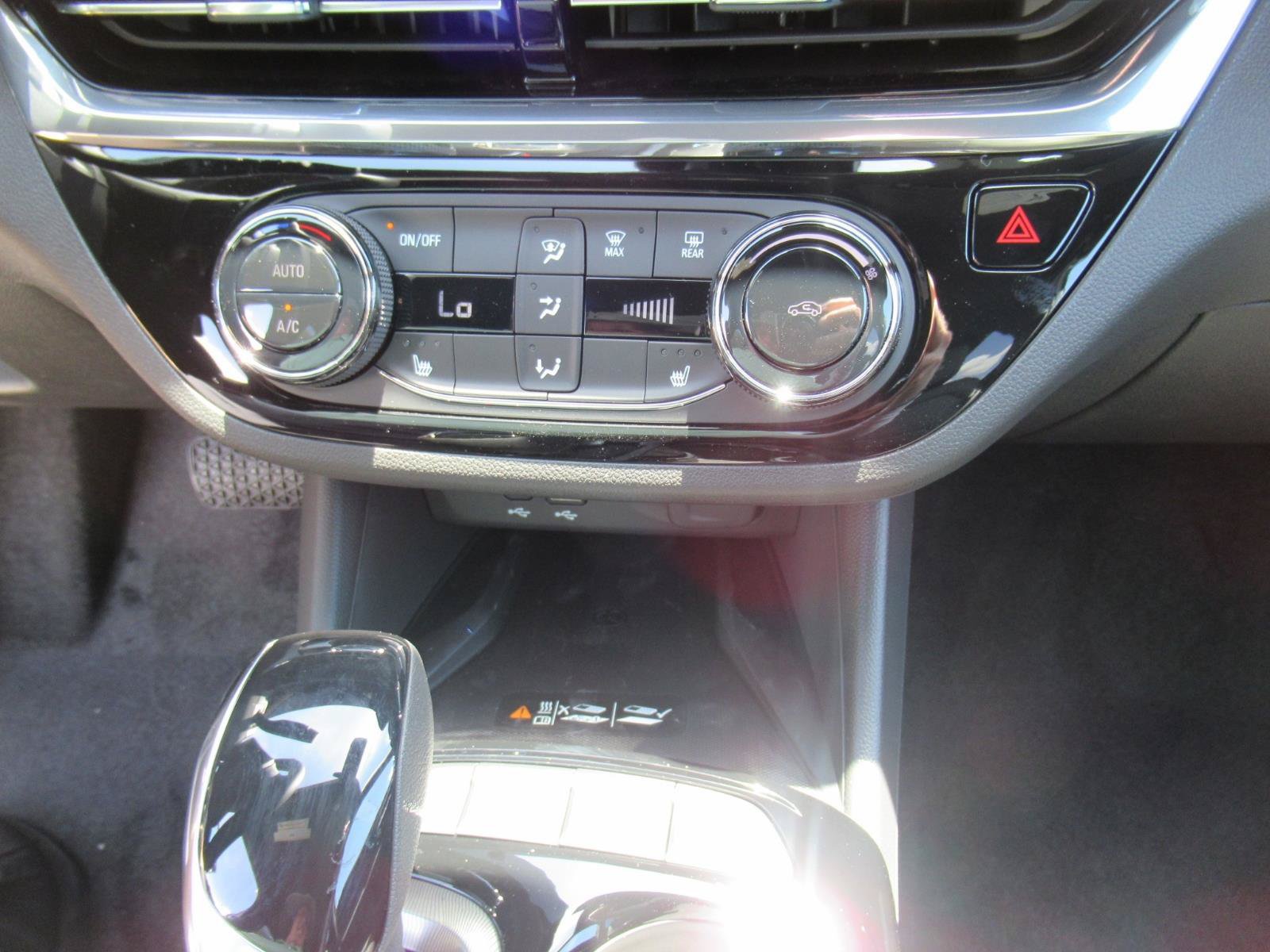 New 2026 Buick Envista Sport Touring w/ Convenience I Package FWD image 24