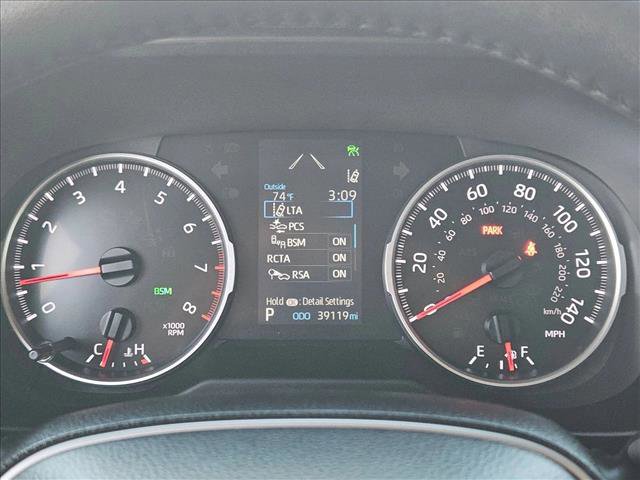 Used 2022 Toyota RAV4 XLE image 11
