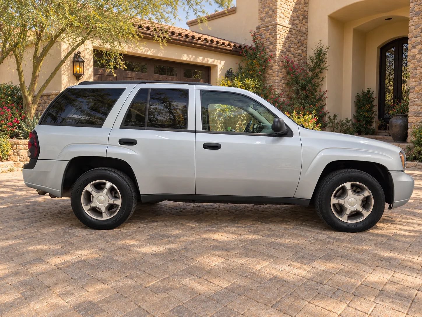 Used 2008 Chevrolet TrailBlazer 4WD w/ Off-Road Package image 6