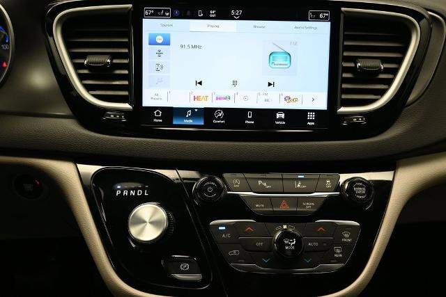 Used 2024 Chrysler Pacifica Touring-L FWD image 29