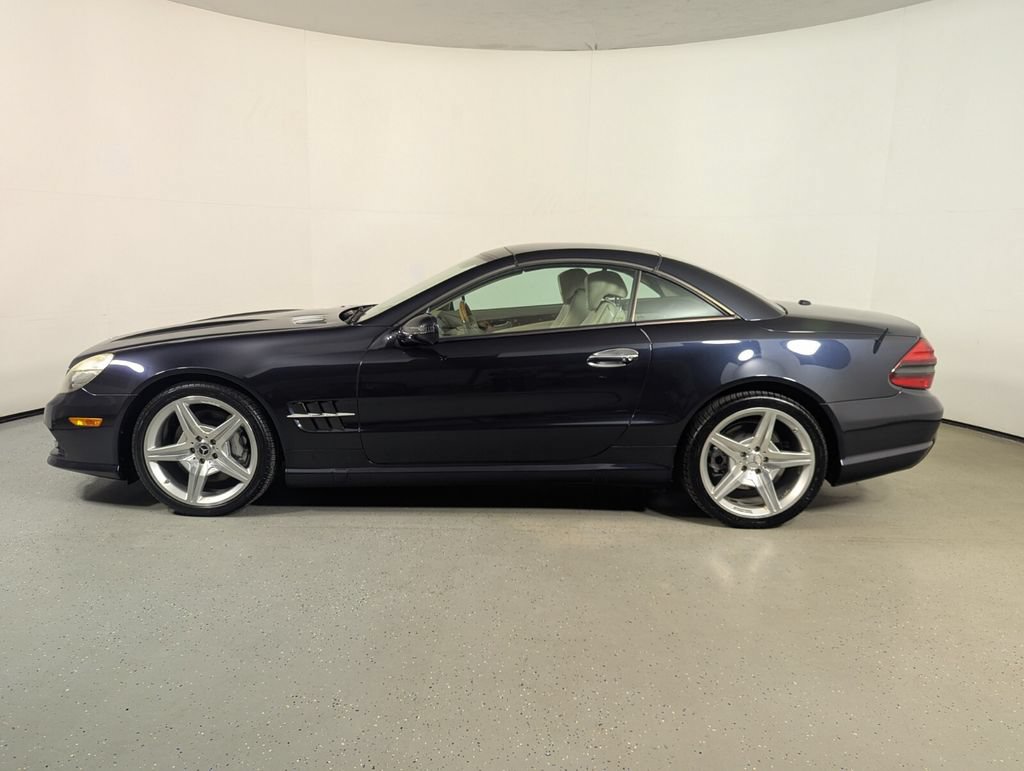 Used 2009 Mercedes-Benz SL 550 image 4