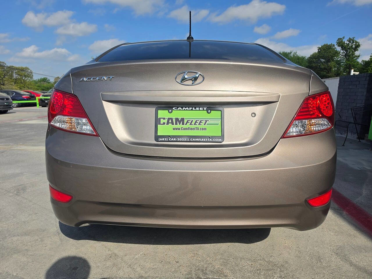 Used 2013 Hyundai Accent GLS FWD image 16