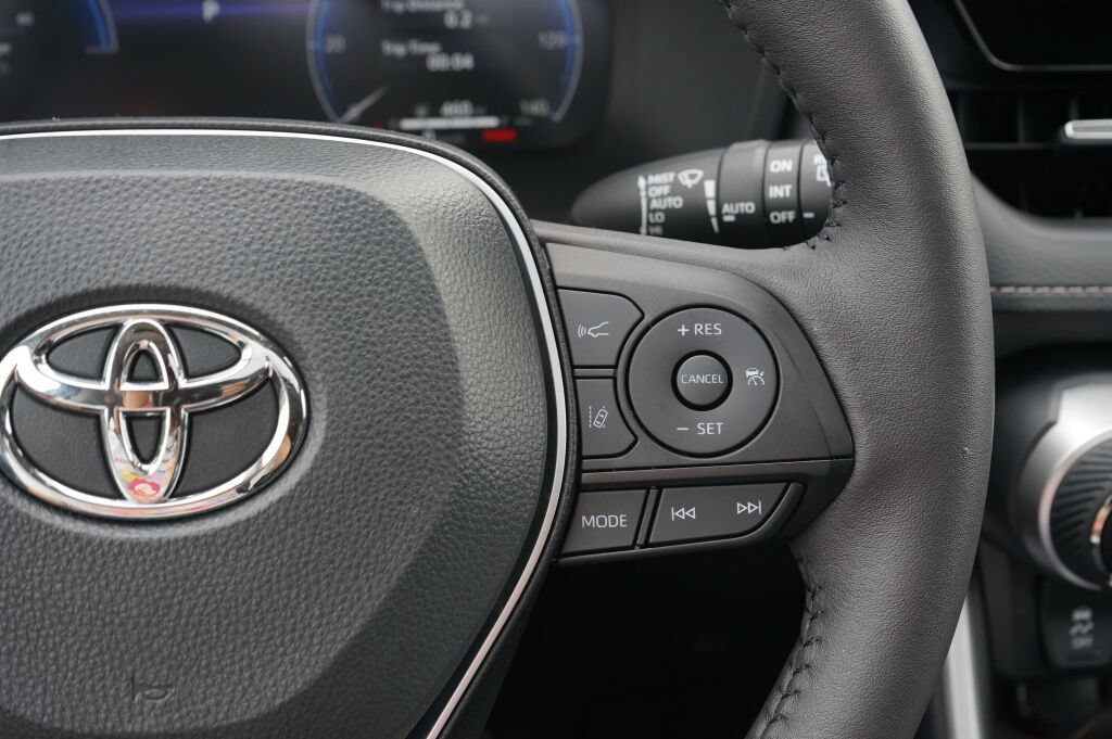 Used 2024 Toyota RAV4 Limited w/ Weather Package AWD/4WD image 27