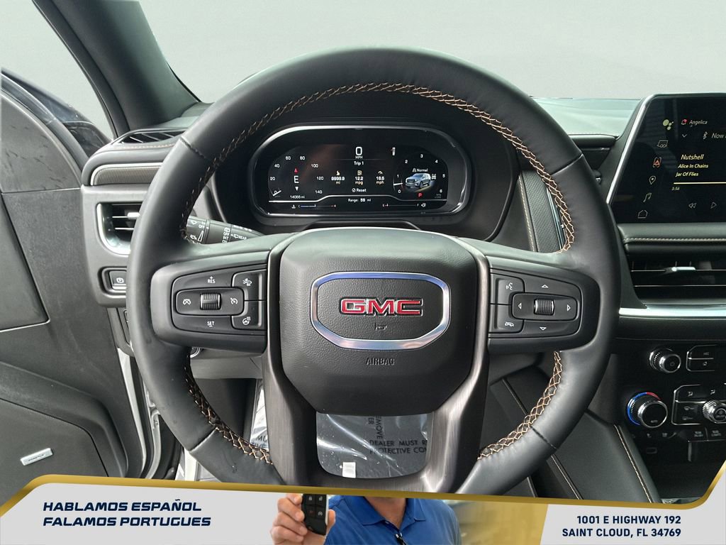 Used 2024 GMC Yukon XL AT4 w/ Technology Package image 19