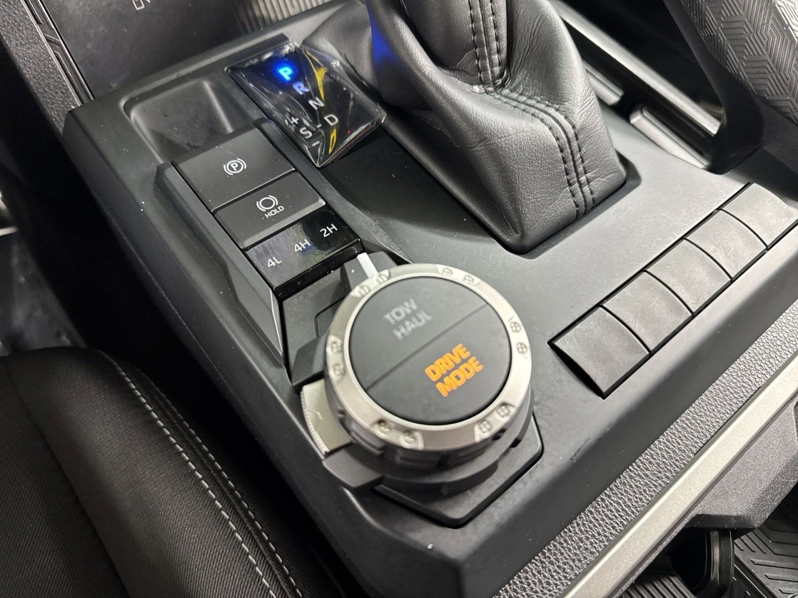 Used 2025 Toyota Tacoma TRD Sport w/ TRD Sport Upgrade Package image 36