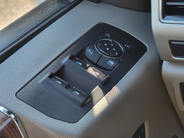 Used 2017 Ford F150 Lariat w/ Equipment Group 502A Luxury AWD/4WD image 25