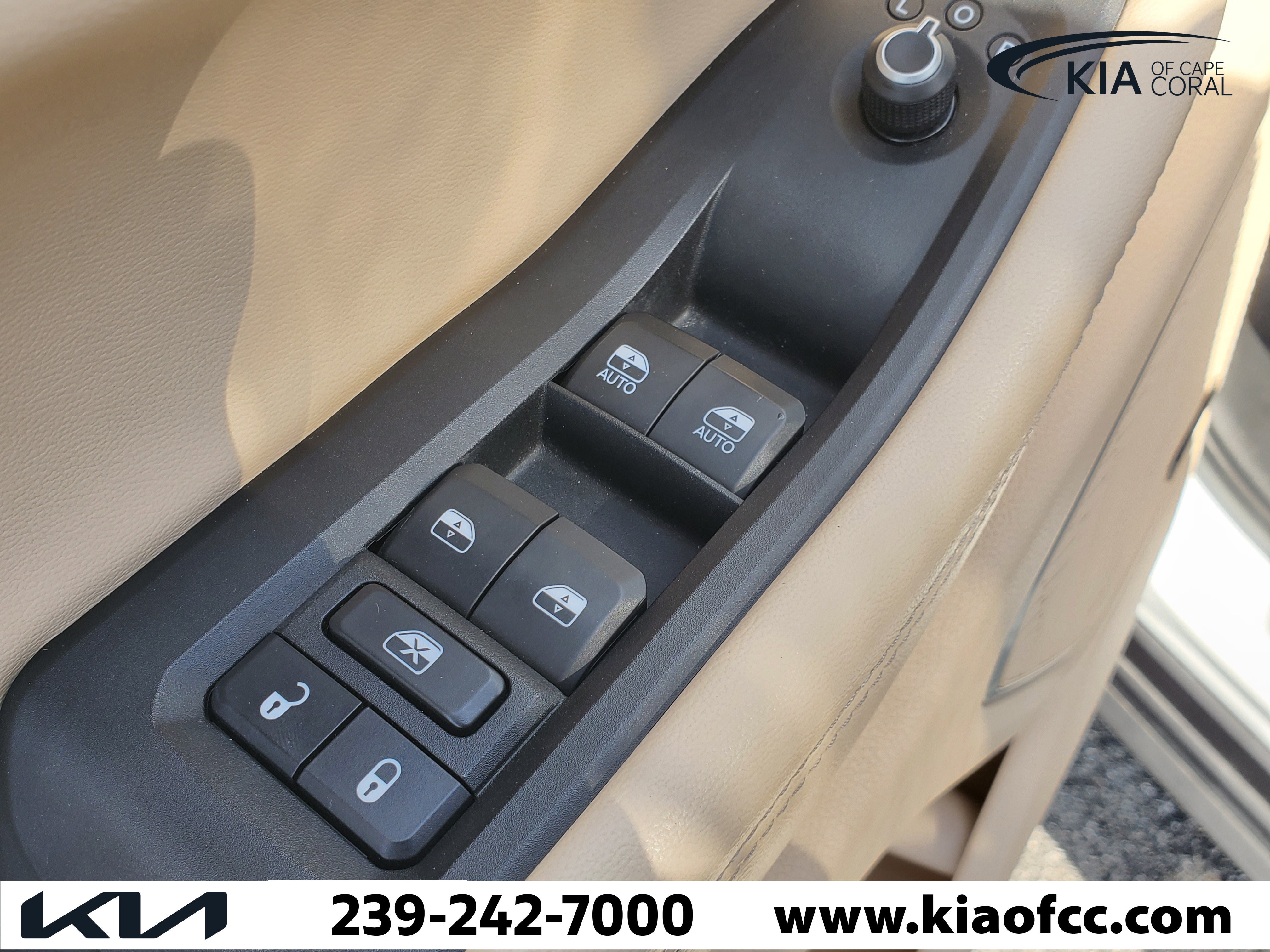 Used 2022 Jeep Grand Cherokee L Limited RWD image 22