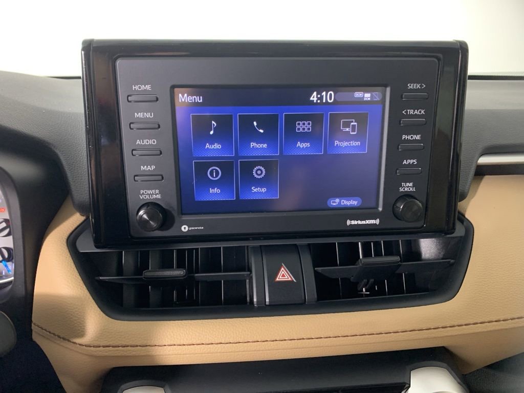 Used 2021 Toyota RAV4 LE image 23