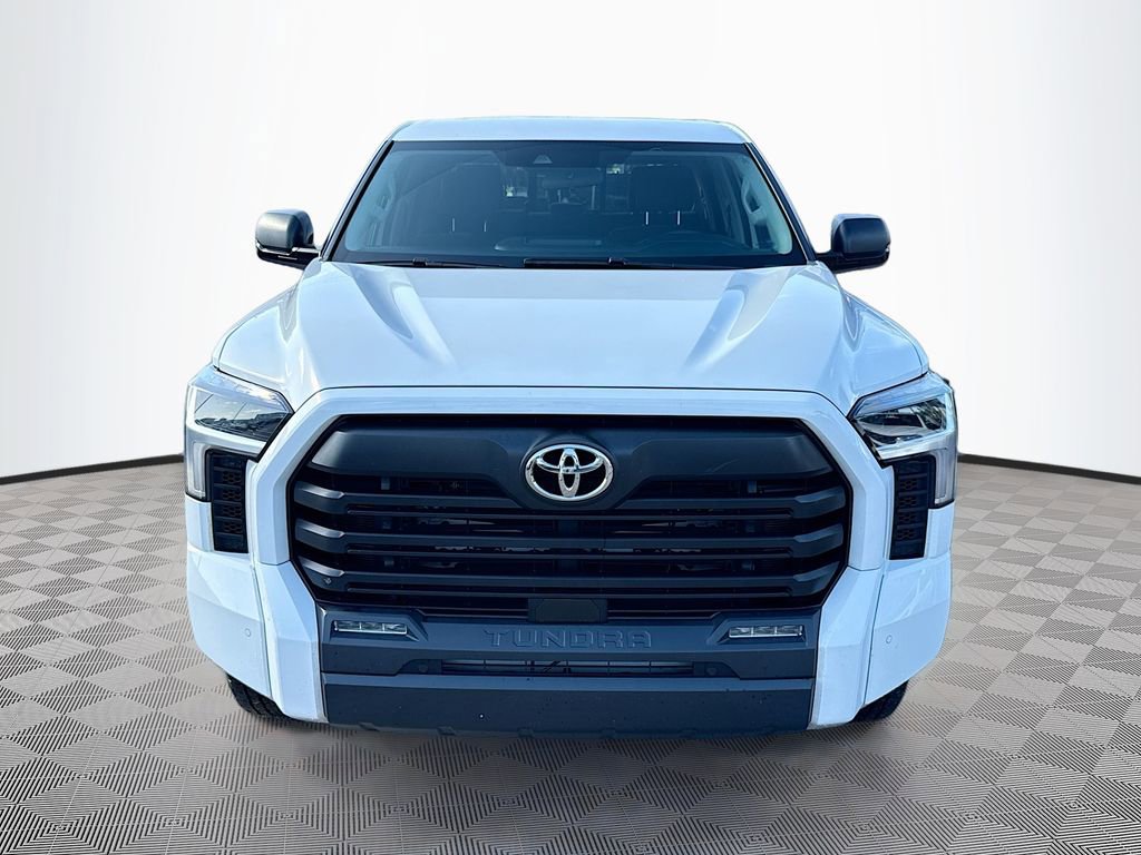 Used 2022 Toyota Tundra SR5 w/ SR5 Convenience Package image 2