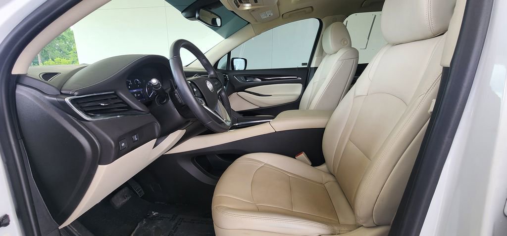 Used 2024 Buick Enclave Essence w/ Experience Buick Package FWD image 17