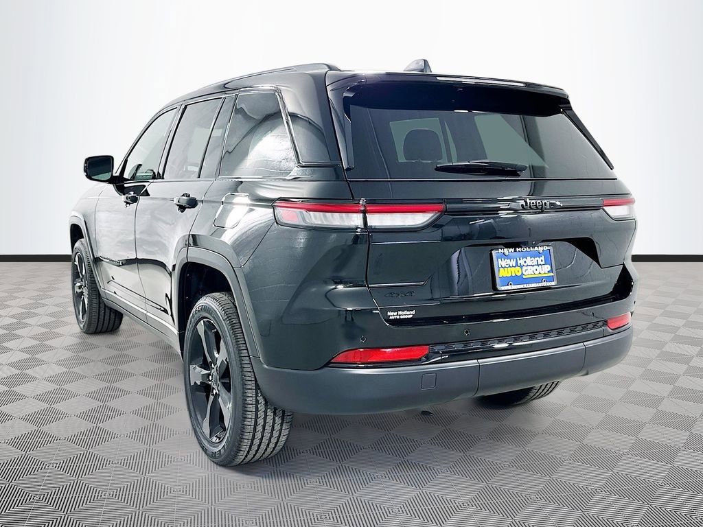 New 2025 Jeep Grand Cherokee Altitude AWD/4WD image 24