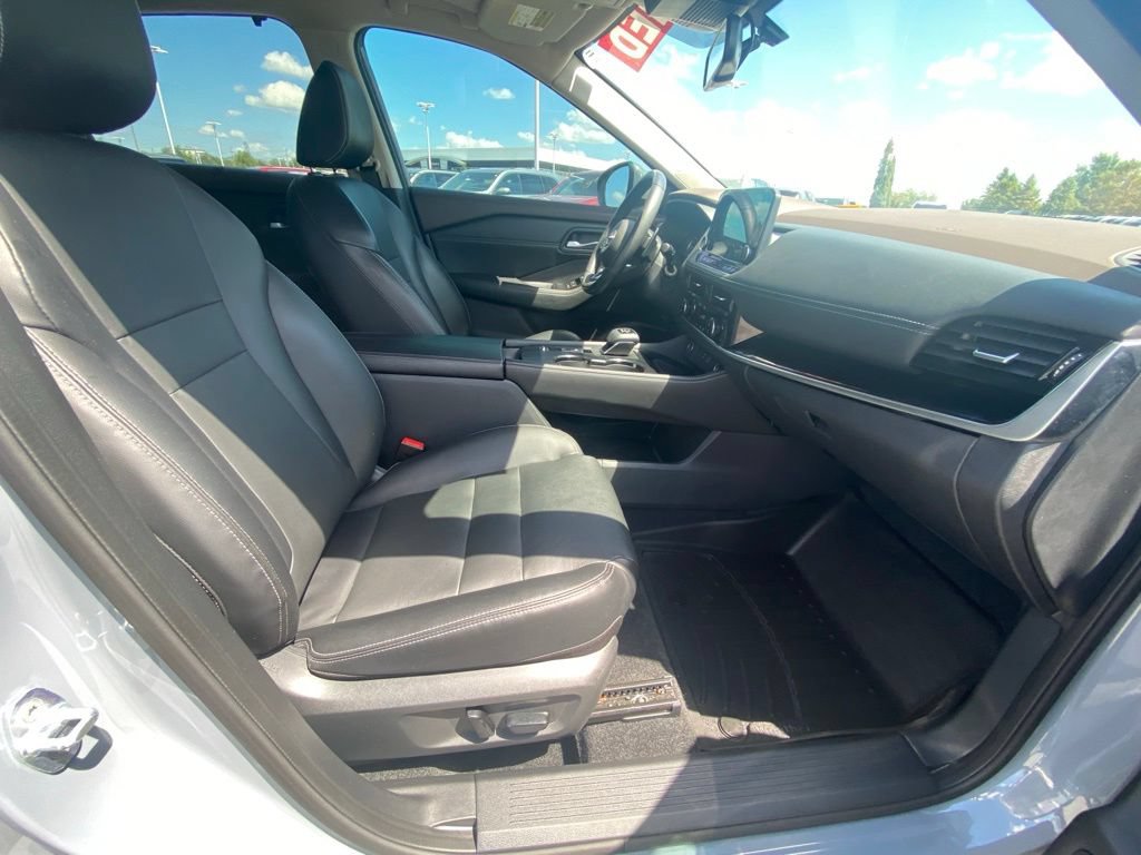 Used 2022 Nissan Rogue SL w/ SL Premium Package FWD image 30