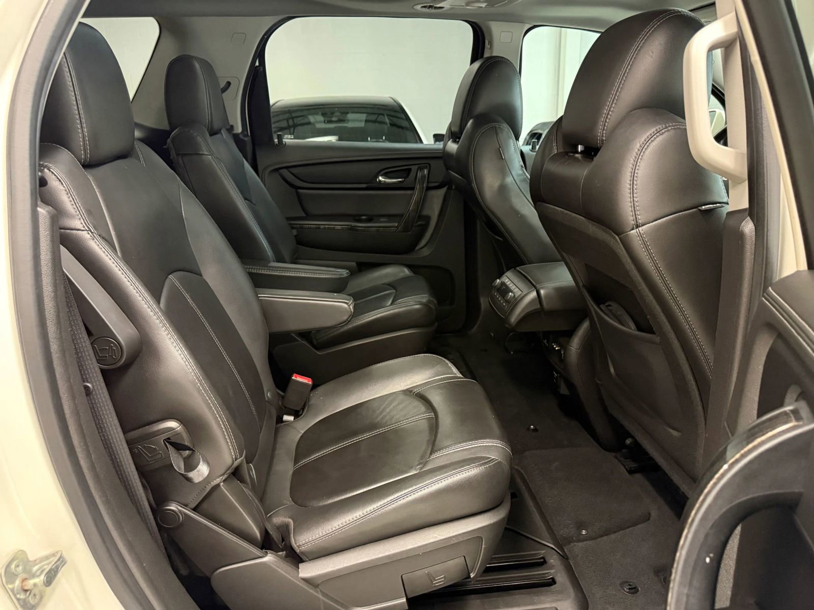 Used 2015 GMC Acadia SLT w/ Open Road Package image 26