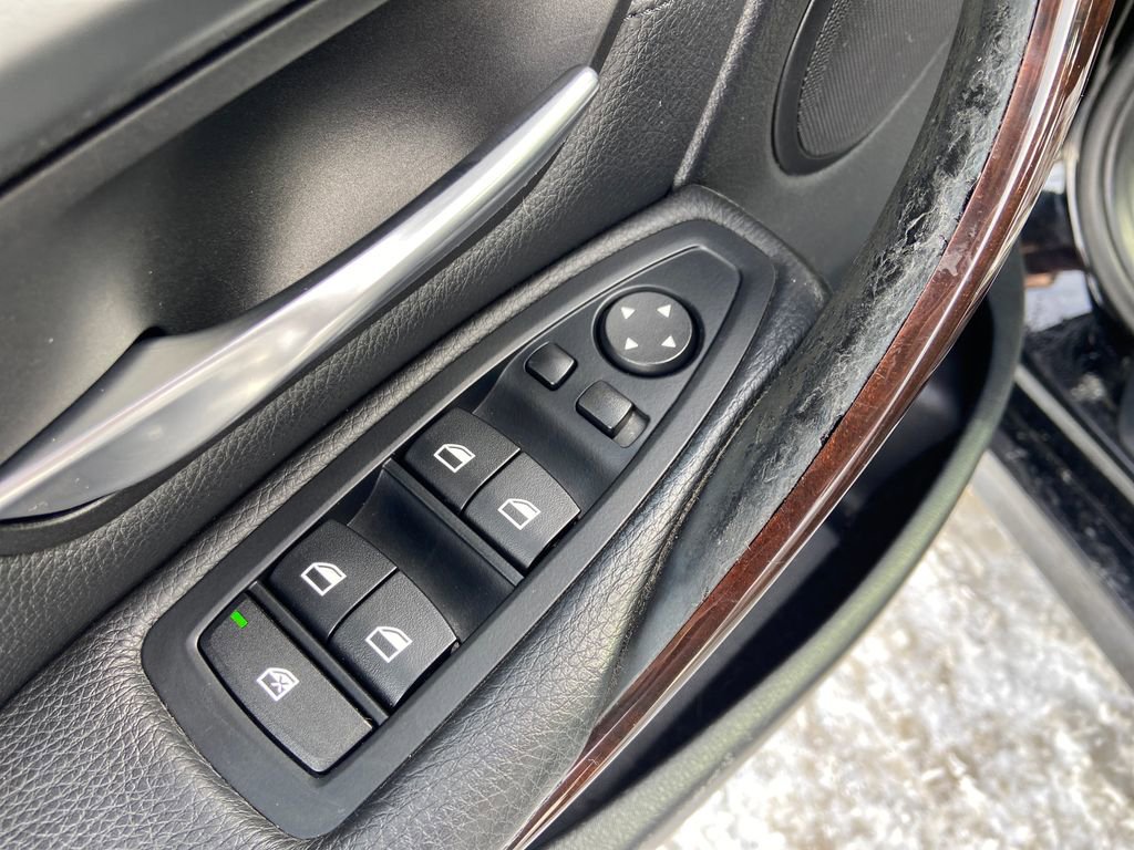 Used 2014 BMW 328i xDrive Sedan image 13