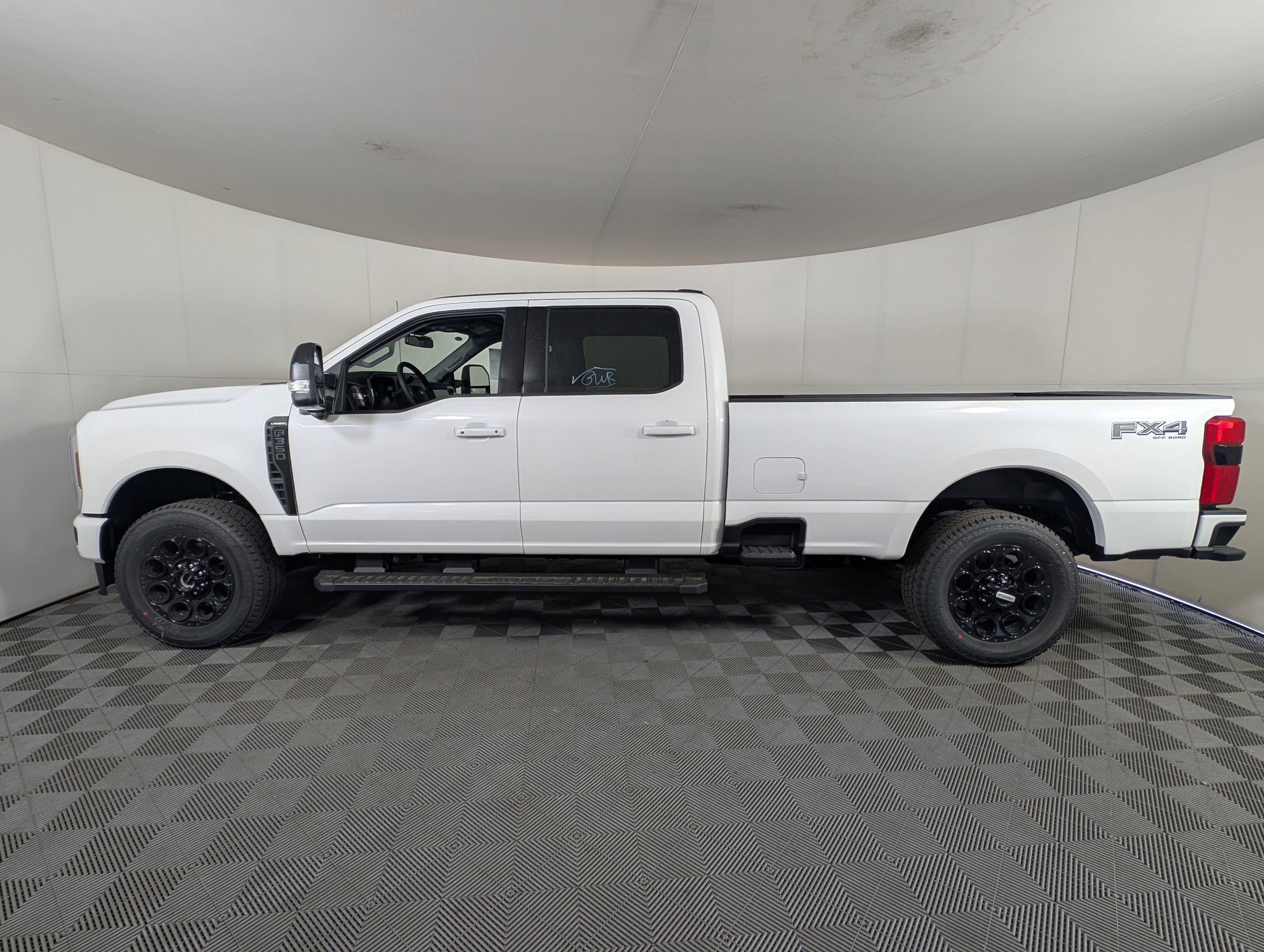 New 2026 Ford F350 Lariat video 3