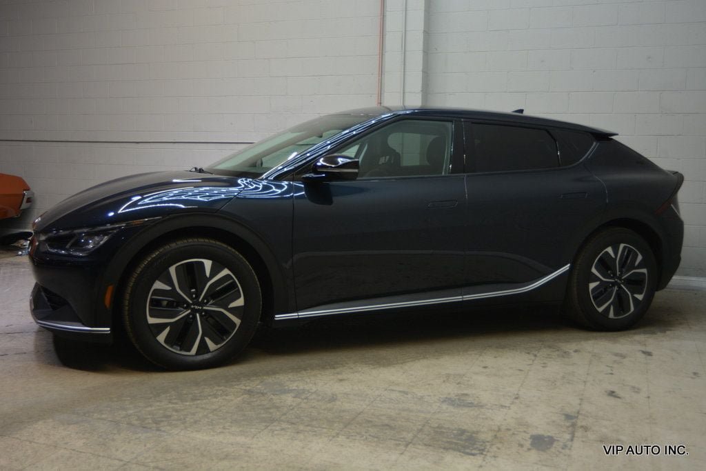 Used 2022 Kia EV6 Light RWD image 33