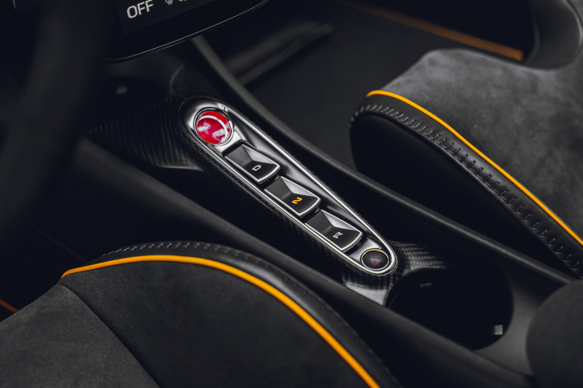 Used 2023 McLaren Artura RWD image 44