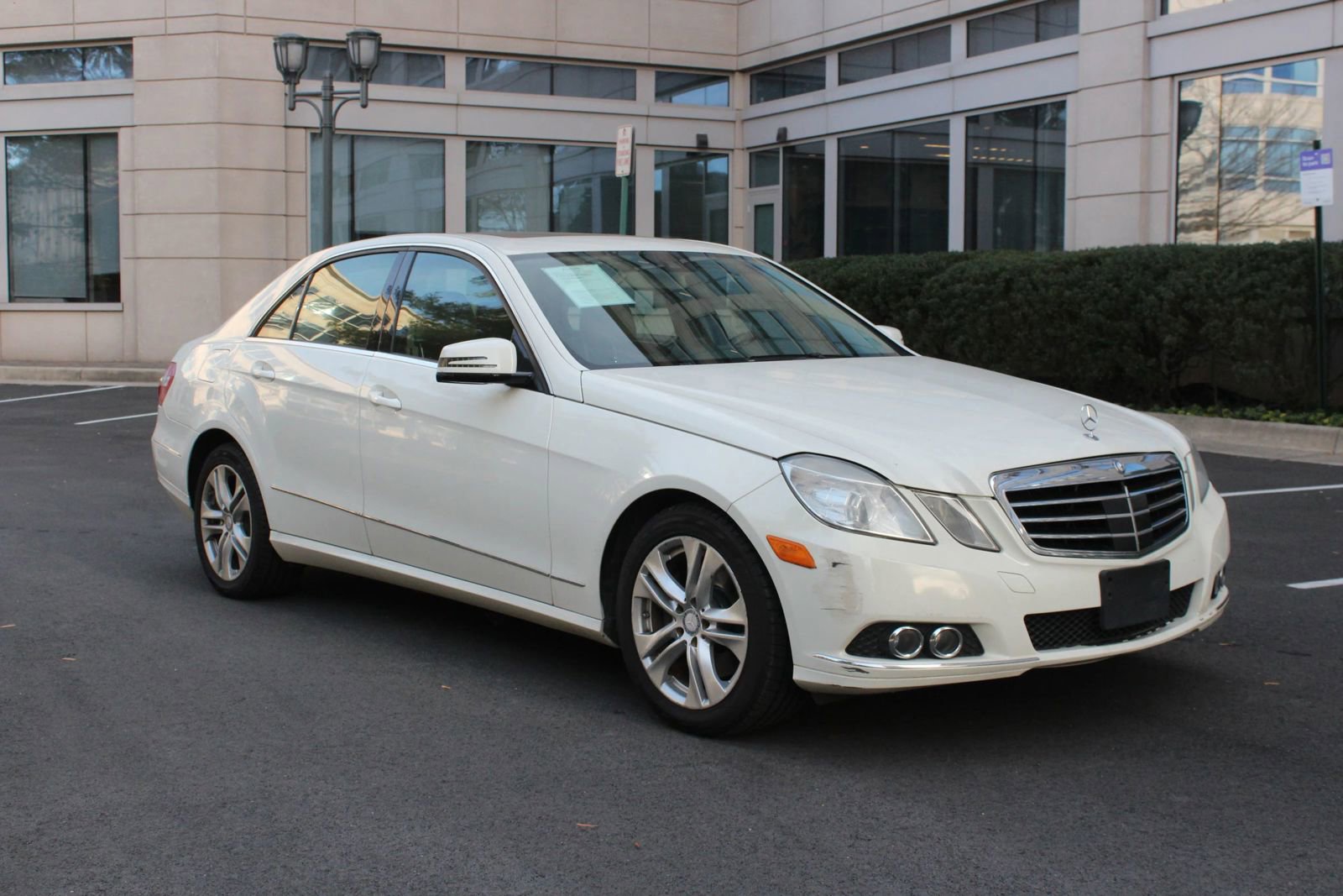 Used 2011 Mercedes-Benz E 350 4MATIC Sedan image 1