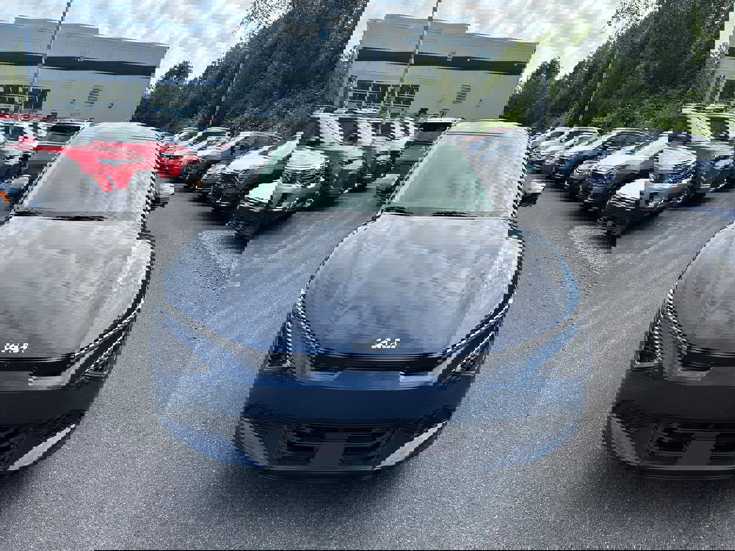 New 2025 Kia EV6 Light w/ Light LR Technology Package image 2