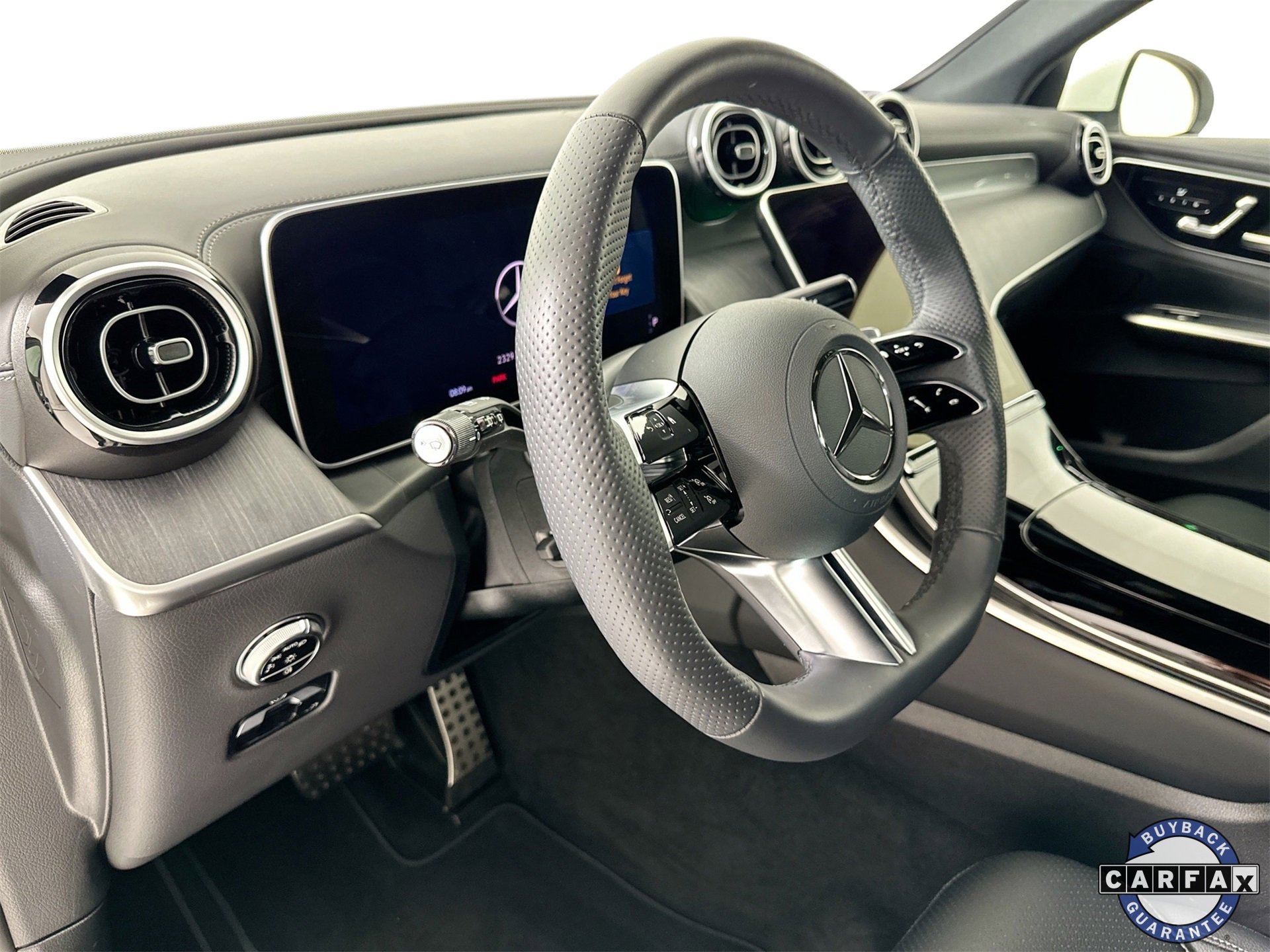 Certified 2025 Mercedes-Benz GLC 350e 4MATIC image 10