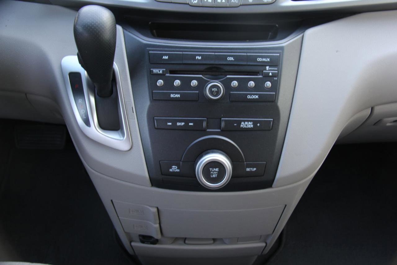 Used 2011 Honda Odyssey EX image 16