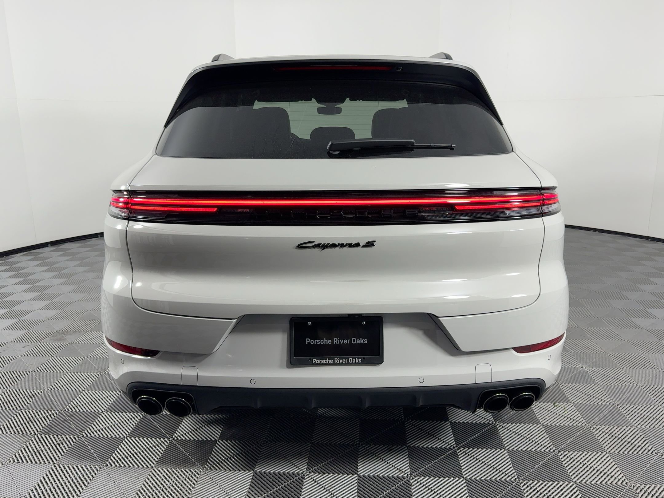 Certified 2026 Porsche Cayenne S image 10
