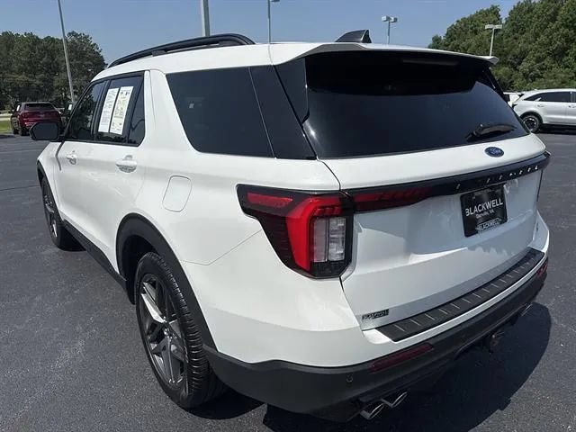 Used 2025 Ford Explorer ST w/ Sun And Sound Package AWD/4WD image 4