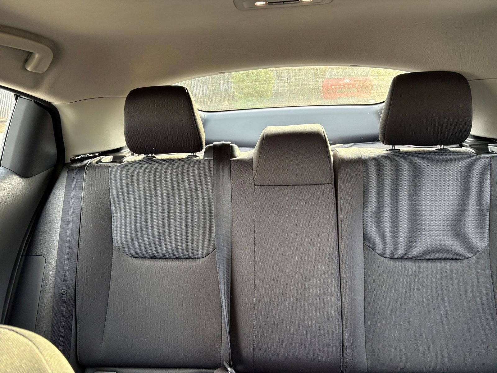 Used 2025 Toyota Prius LE image 36