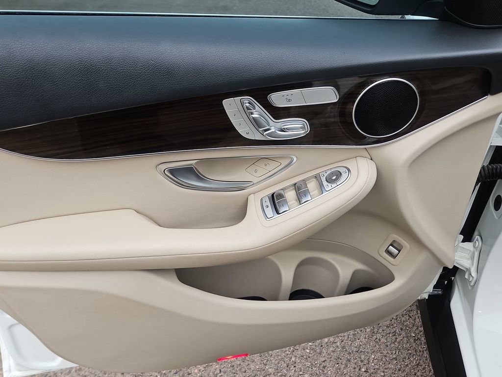 Used 2018 Mercedes-Benz GLC 300 image 13