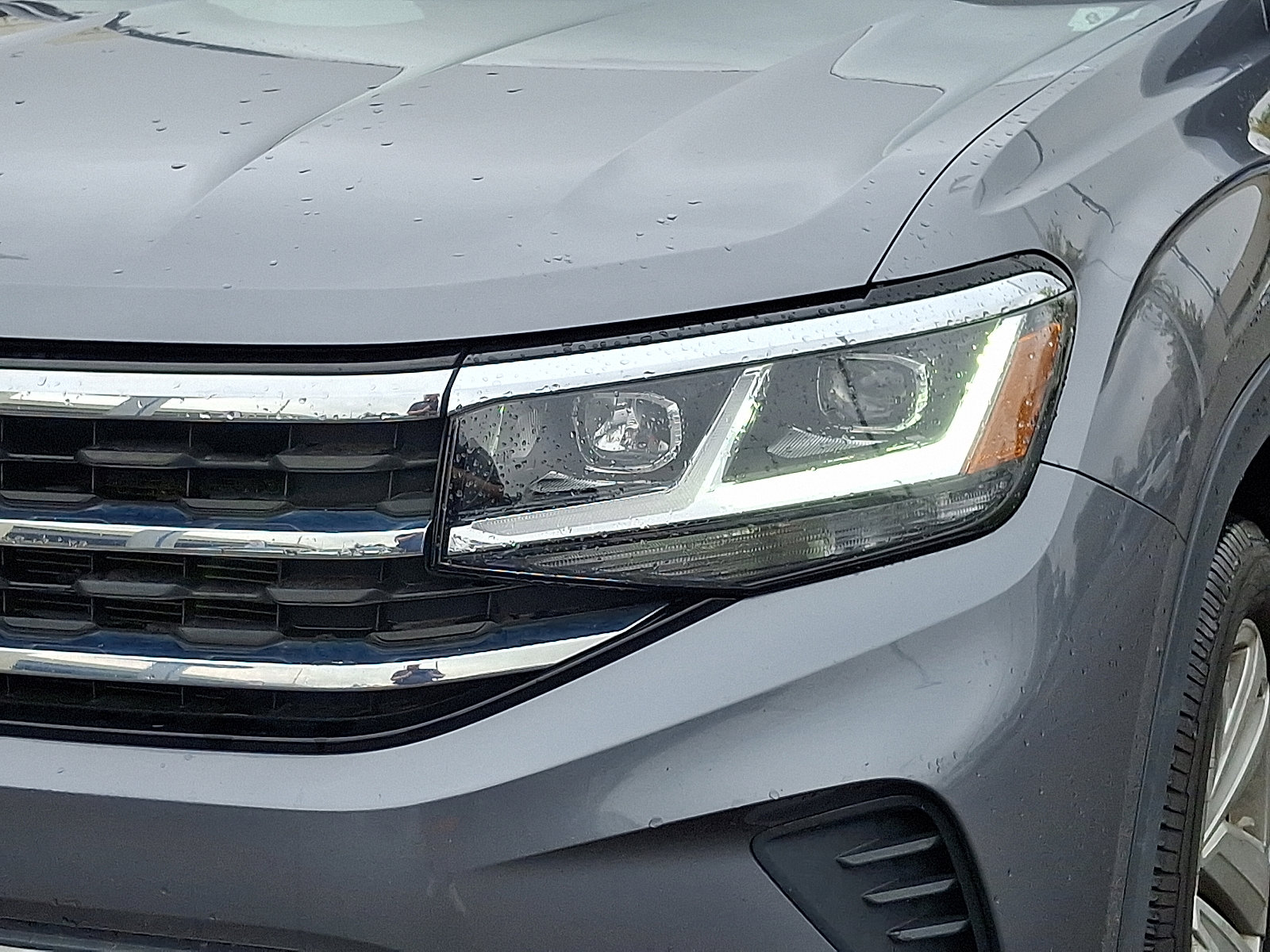 Used 2020 Volkswagen Atlas Cross Sport SE image 9