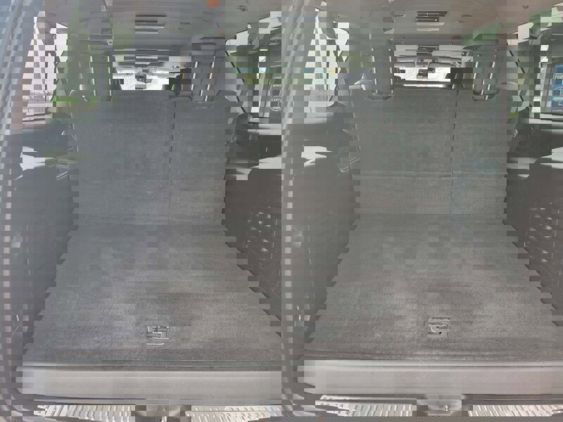 Used 2016 Cadillac Escalade ESV Premium AWD/4WD image 14