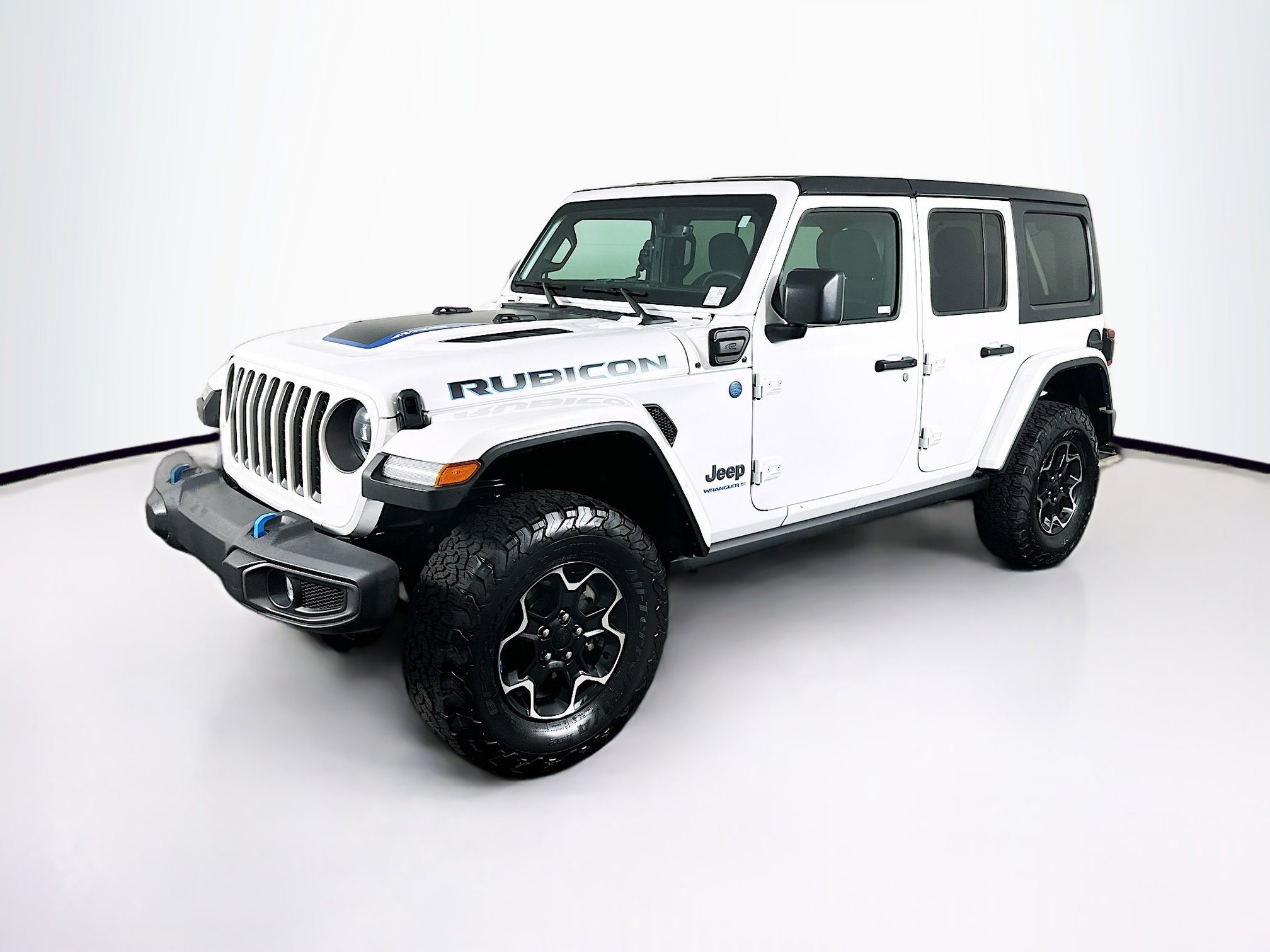 Used 2023 Jeep Wrangler Unlimited Rubicon 4xe AWD/4WD image 3