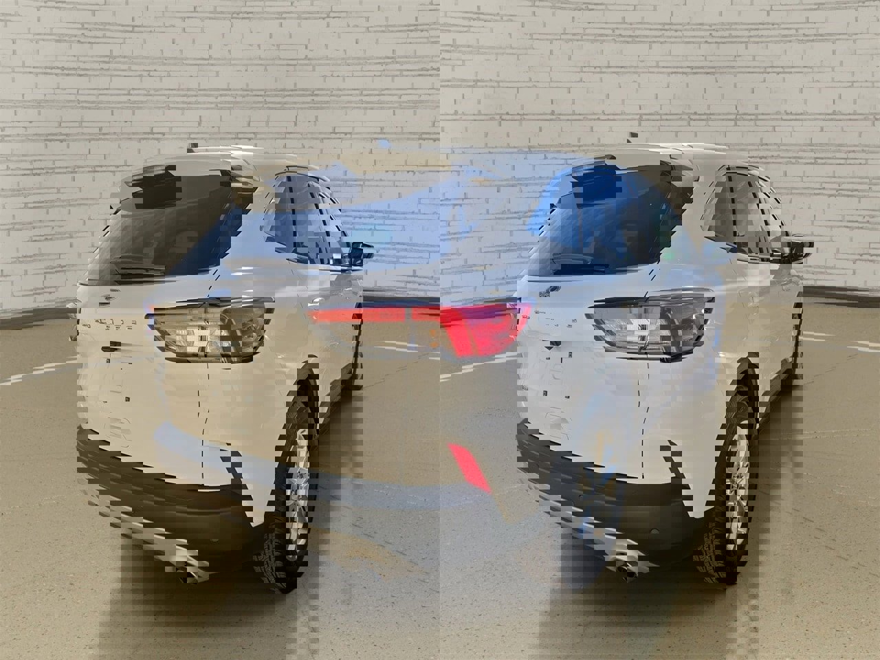 Used 2022 Ford Escape SE w/ Convenience Package image 4