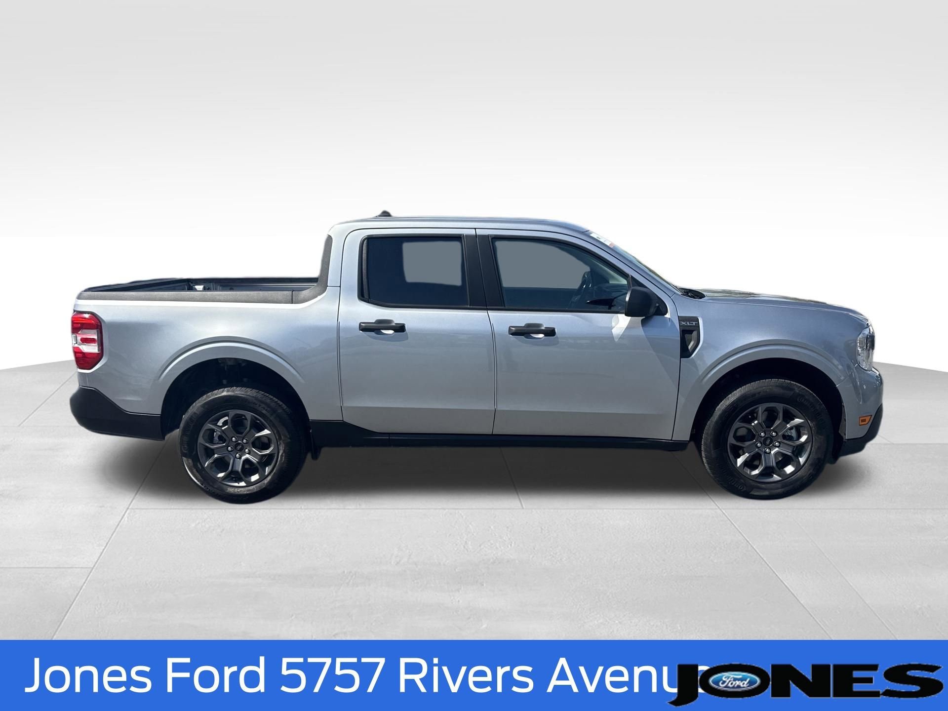 Used 2024 Ford Maverick XLT image 3