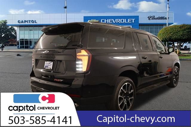 Used 2025 Chevrolet Suburban RST w/ Comfort Package AWD/4WD image 3